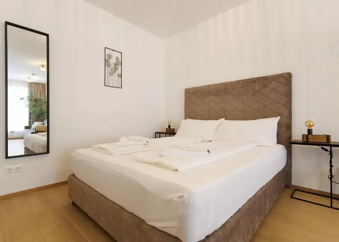Roomverse Residenz - Naehe Stadthalle Διαμέρισμα *
