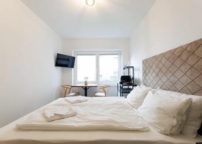 Roomverse Residenz - Naehe Stadthalle Βιέννη