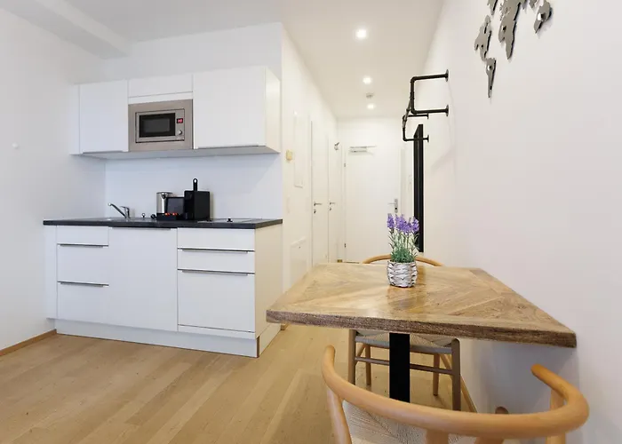 Διαμέρισμα Roomverse Residenz - Naehe Stadthalle Βιέννη