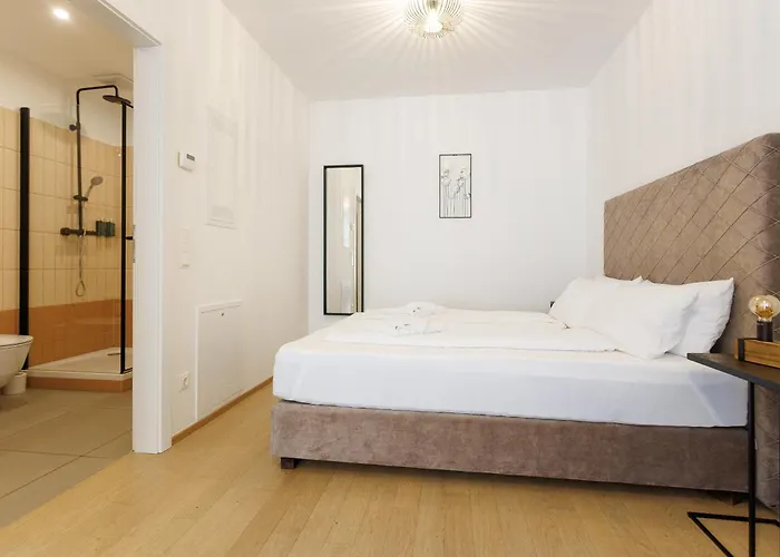 Roomverse Residenz - Naehe Stadthalle Апартаменты *
